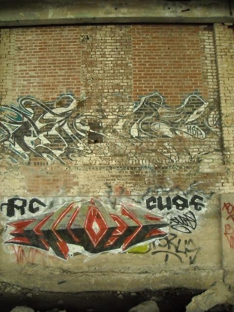 wall900