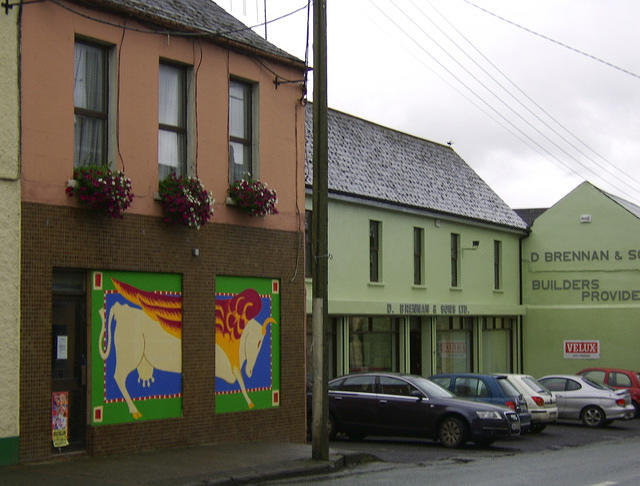 Kilcullen_Shops_with_WindowPainting