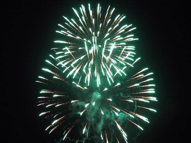 fireworks_green