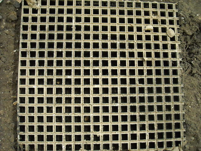 grate883