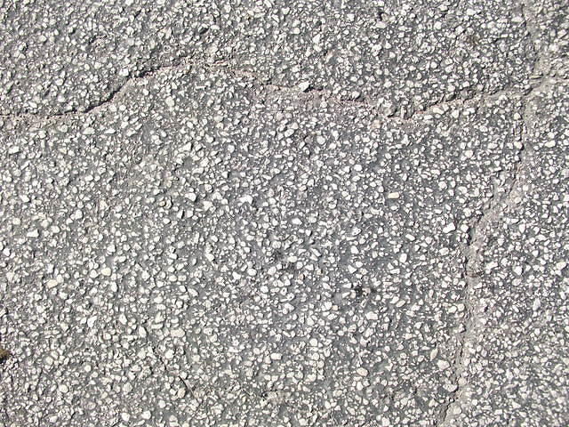 asphalt_cracked.jpg