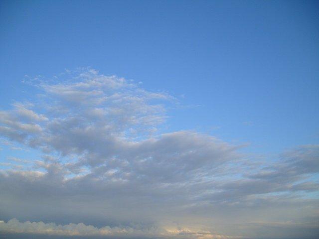 sky_with_clouds_TT000167.JPG