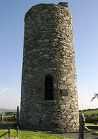 Old_Kilcullen_RoundTower_DoorSide