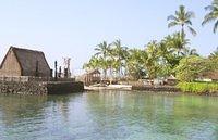 A'huena Heiau and Kamakahonu Beach