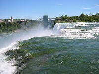 american_falls_closeup