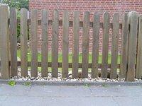 wood_fence_TT7010059.JPG