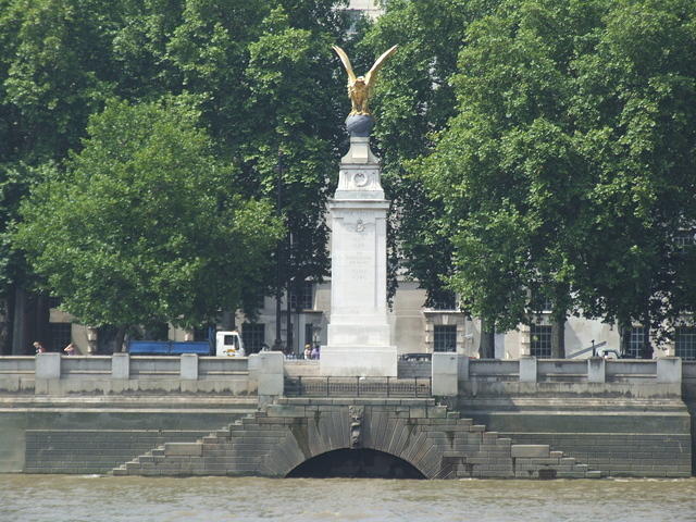 Monument on the Thames