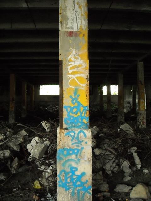 beam898