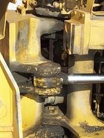 CAT D-350E1(cab to bed steering joint)