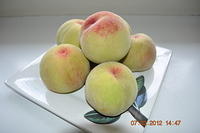 Plate Of Fruit - Photographed By Jennifer Burroughs. burroughsdesign.co.nz